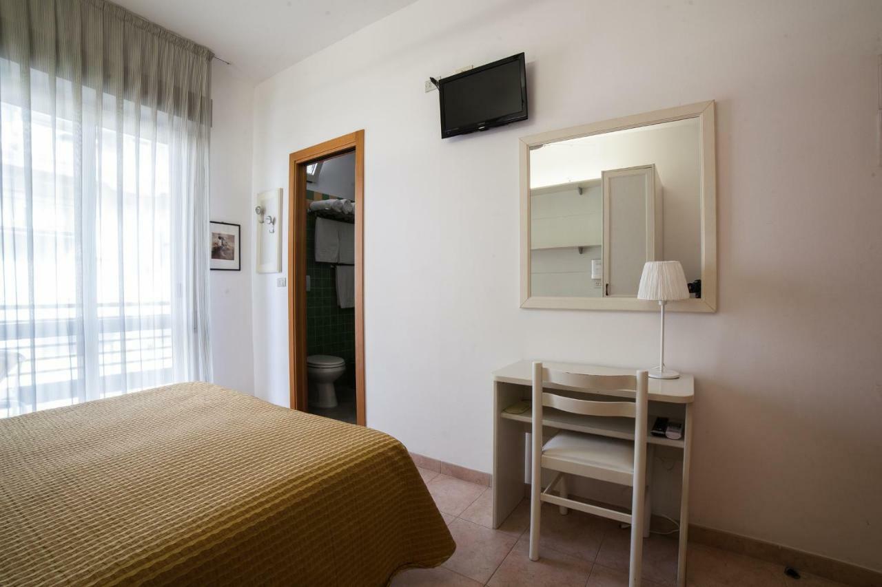 Hotel Plaza Rimini Extérieur photo